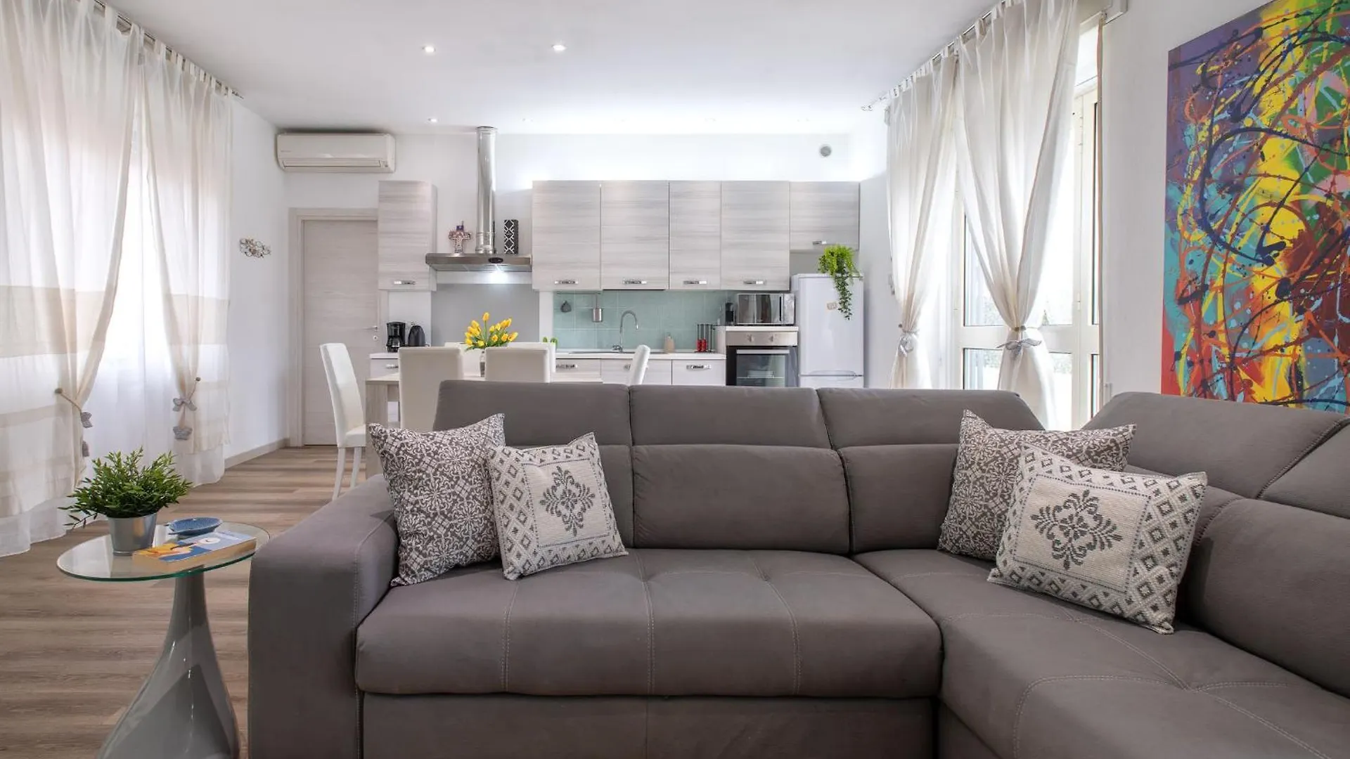 Apartment Lorenas'Home By Interhome Olbia